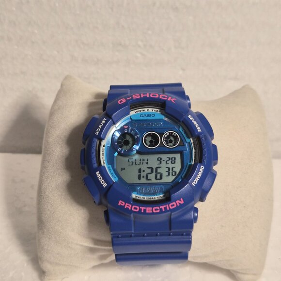 Casio G Shock NWOT condition Blue digital - Picture 2 of 11